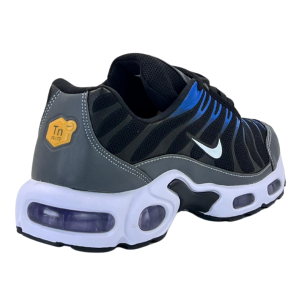Tênis Nike TM - Image 9