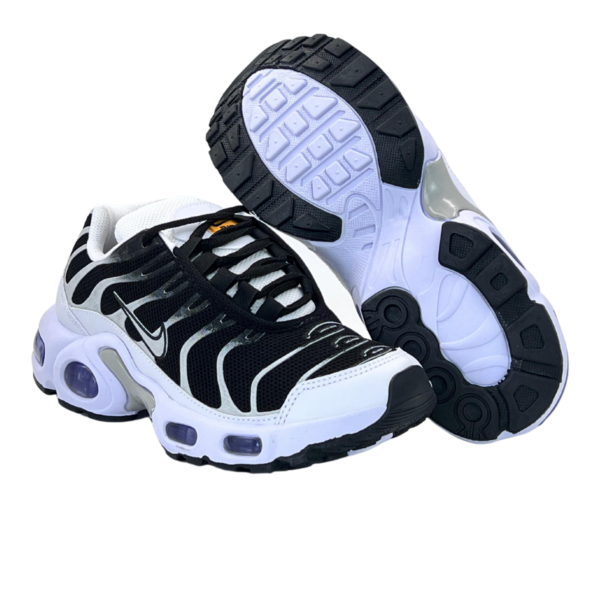 Tênis Nike TM - Image 16