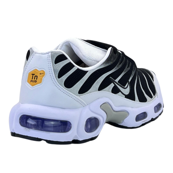 Tênis Nike TM - Image 17