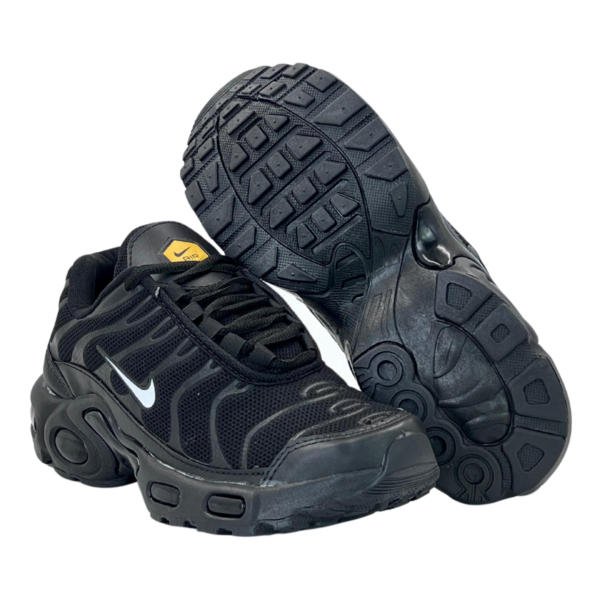 Tênis Nike TM - Image 20